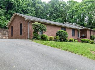 2340 Deyerle Rd SW, Roanoke, VA 24018