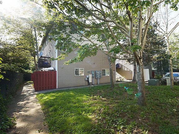 3rd image of 3317 SE 122nd Ave Suite 9