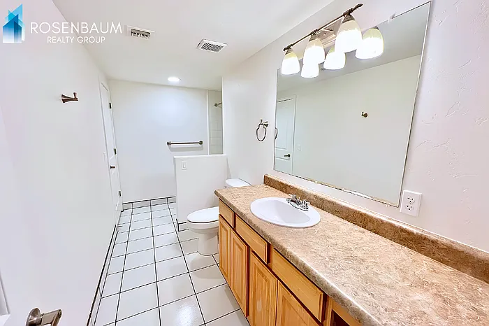 3136 N Winstel Blvd #1 — Photo 10