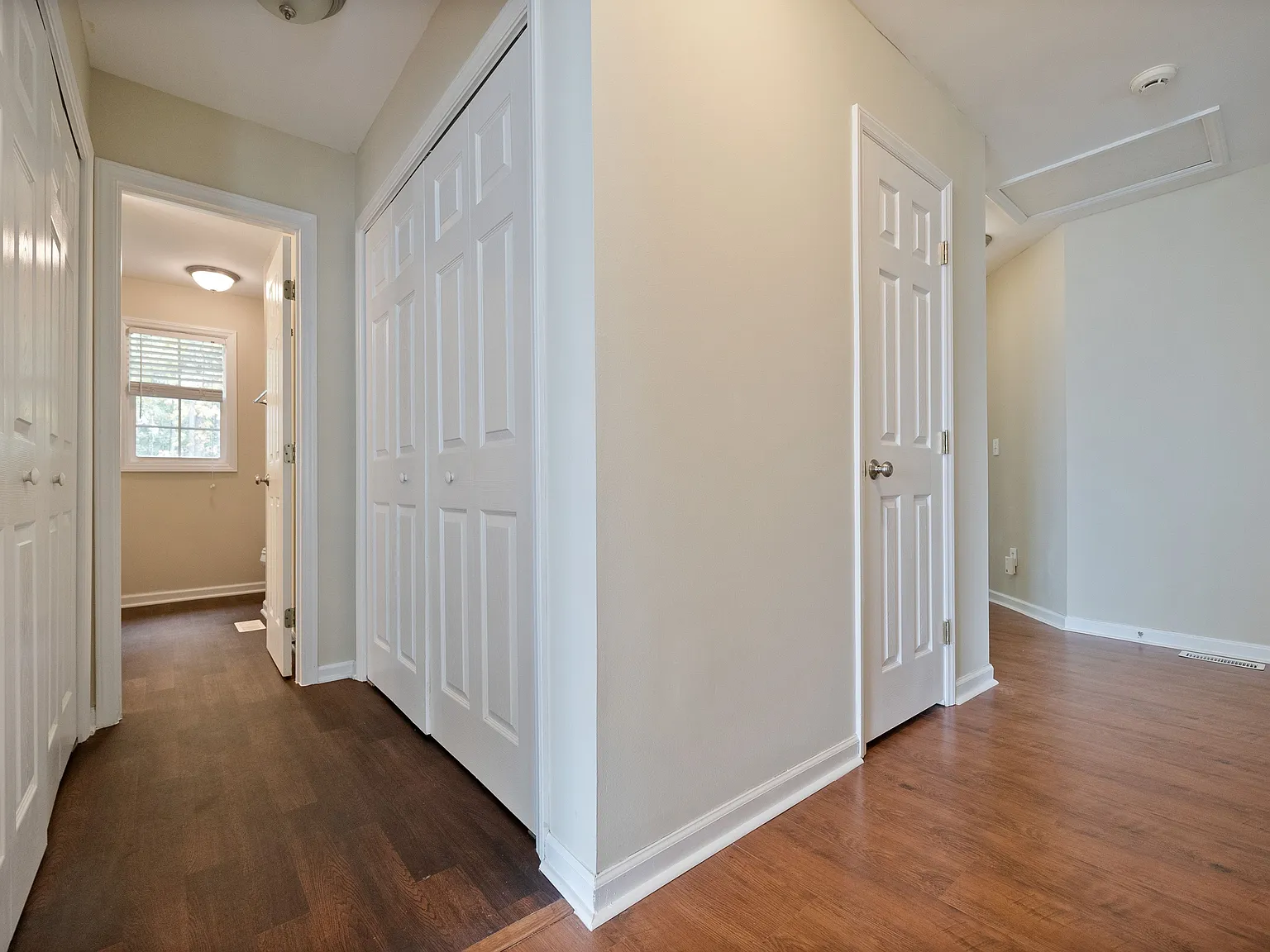 3 bed, 1424 sqft, $1,925 — Photo 3