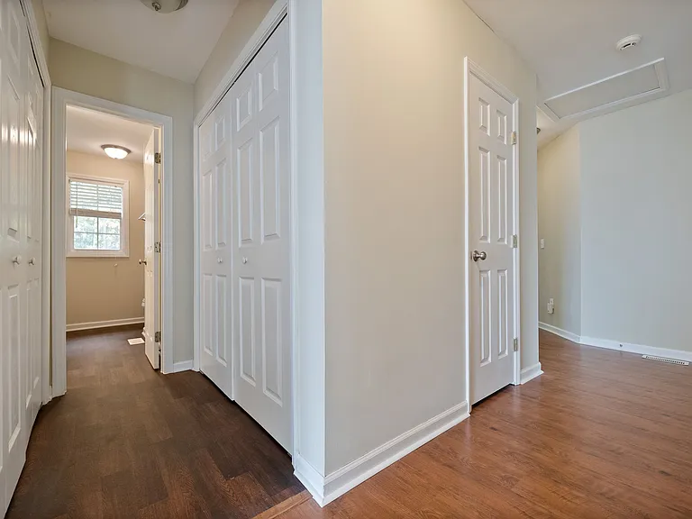 2032 Ferbow St — Photo 3