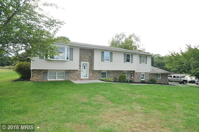 1st image of 3906 Belleguard Ct