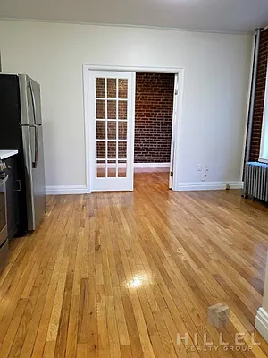 Rented by Hillel Realty Group | media 23