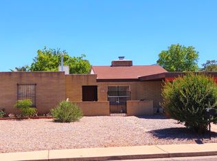 516 Meadows Dr, Sierra Vista, AZ 85635