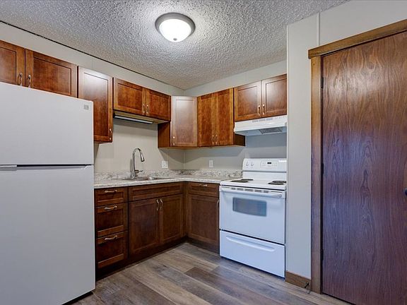 5th image of 1721 S Broadway St #219