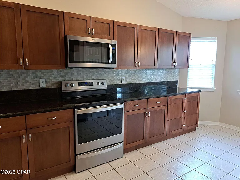 3413 Jasmine Trace Ln — Photo 5