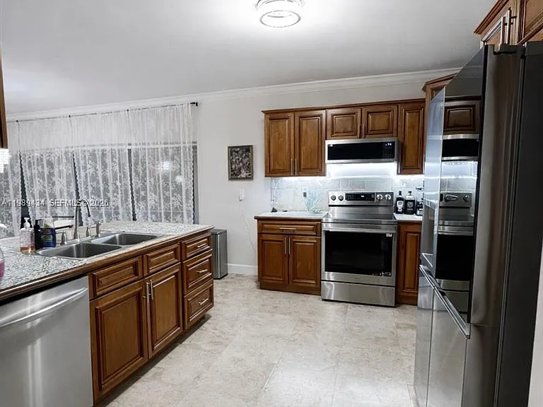 13451 SW 74th Ave — Photo 4