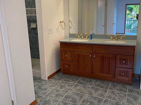 4th image of 4733 Lana Ln