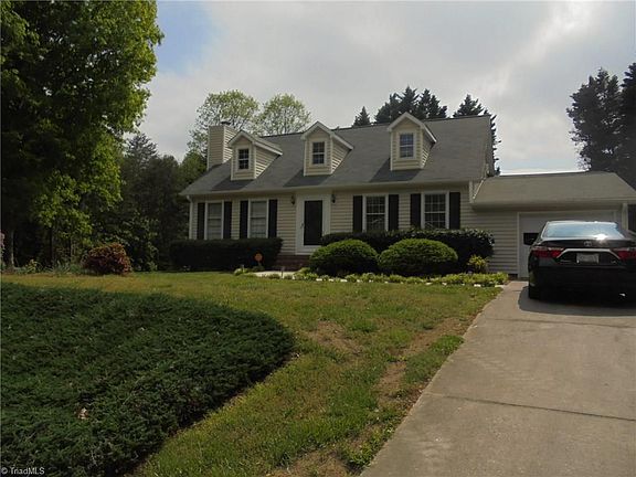 2nd image of 4396 Creekridge Ln