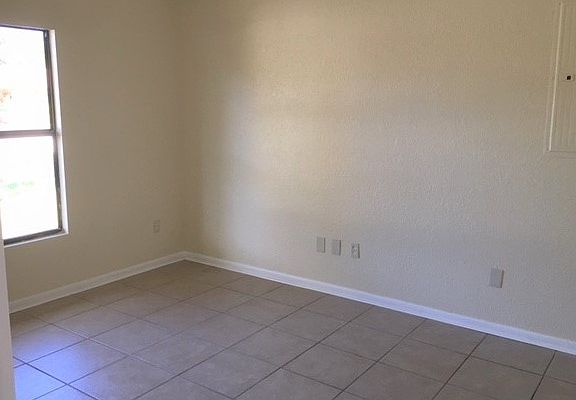 4th image of 1900 Melady Ave
