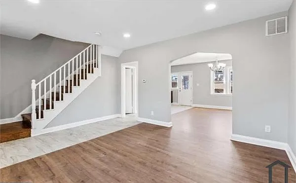 4205 Hamilton Ave — Photo 5