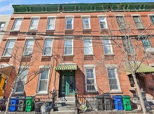4708 11th St, Long Island City, NY 11101