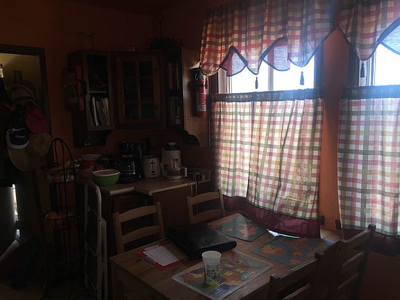 4th image of 23 S Pardee St