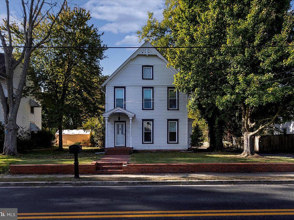 1st image of 305 W Sunset Ave