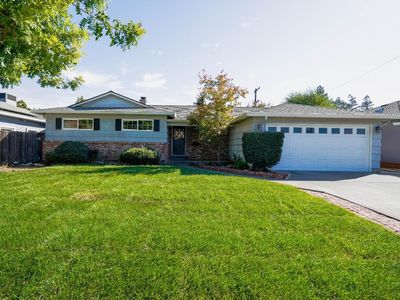 621 W D Street S, Dixon, CA, 95620