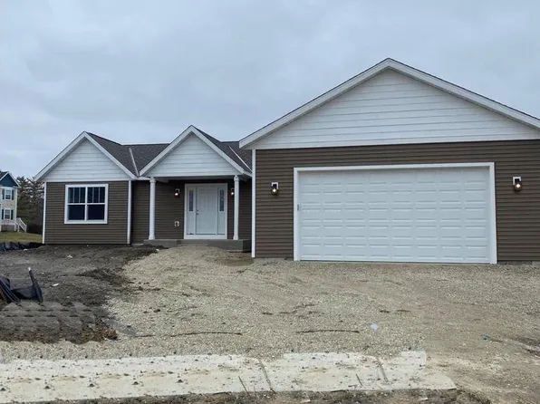 696 Spangler CT, Jefferson, WI 53549