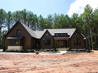 208 Rogers Rd, Pendleton, SC 29670