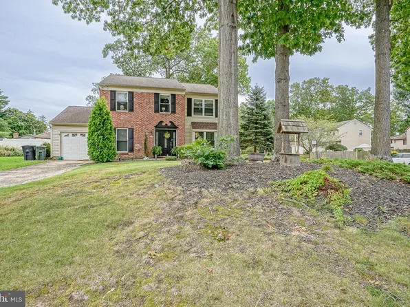 1508 Beech Ct, Williamstown, NJ 08094