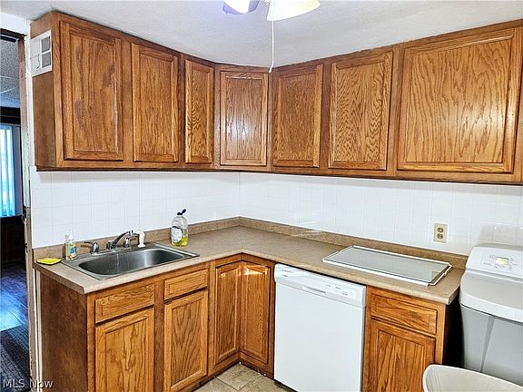 5th image of 12793 Samuel Dr