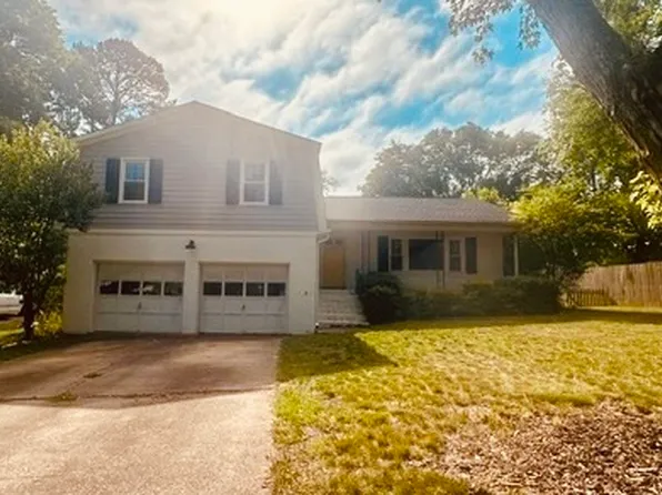 5404 Knollwood Rd, Raleigh, NC 27609
