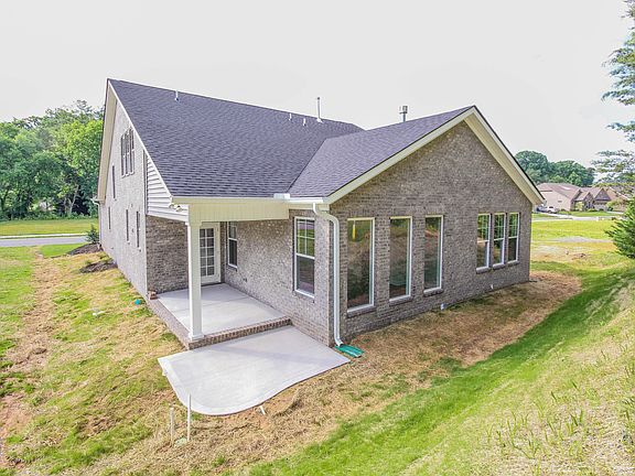5th image of 107 Broady Meadow Cir