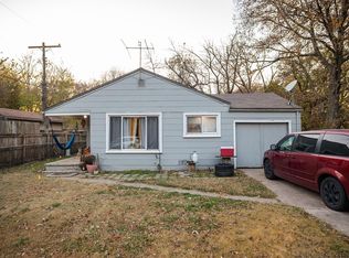 3001 E Timberlane Cir, Wichita, KS 67216