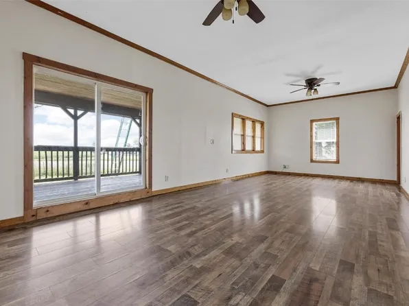 1445 State Highway 38, Greeley, IA 52050