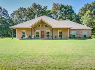 176 White Oak Ln, Lufkin, TX 75904