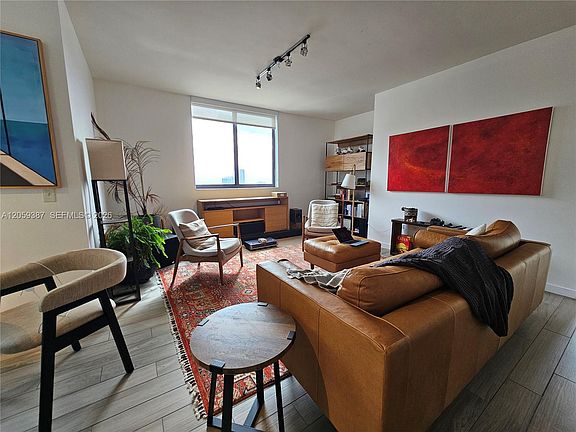 3rd image of 999 SW 1st Ave APT 3004