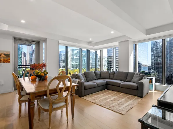 133 Seaport Blvd Unit 808, Boston, MA 02210