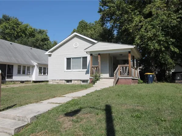 2230 E 67th Ter, Kansas City, MO 64132
