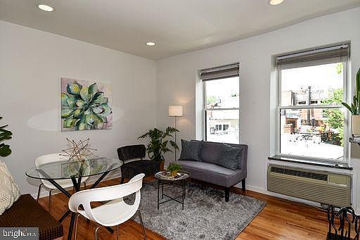 4th image of 2300 18th St NW APT 308
