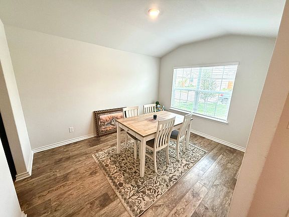 3rd image of 6542 Encore Oaks