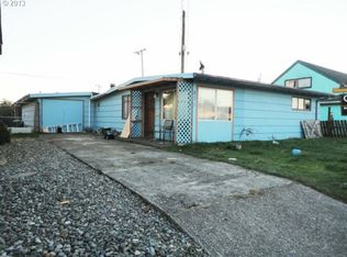 971 Flanagan Ave, Coos Bay, OR