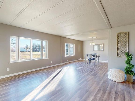 5th image of 407 E 23rd Ave