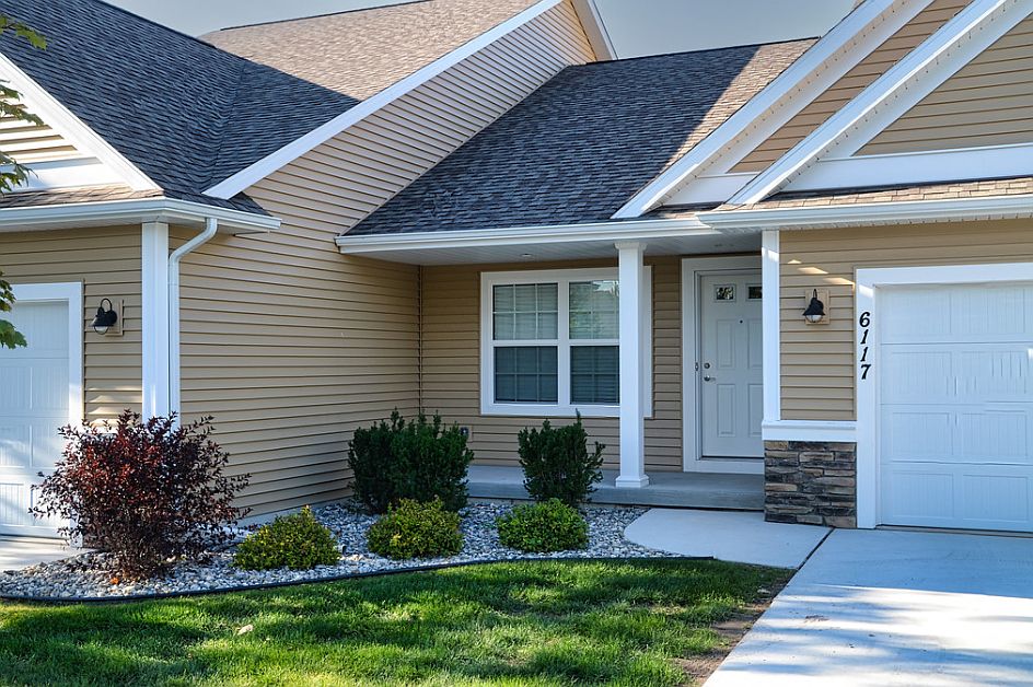 1st image of 6117 Summerset Dr