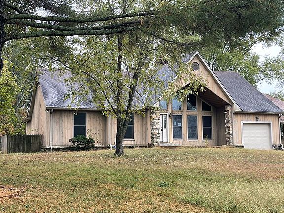 2nd image of 1300 Rivermont Dr