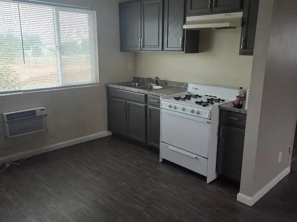 2677 Rosedale Ave, Colton, CA 92324