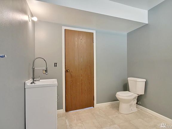 5th image of 1726 161st St S