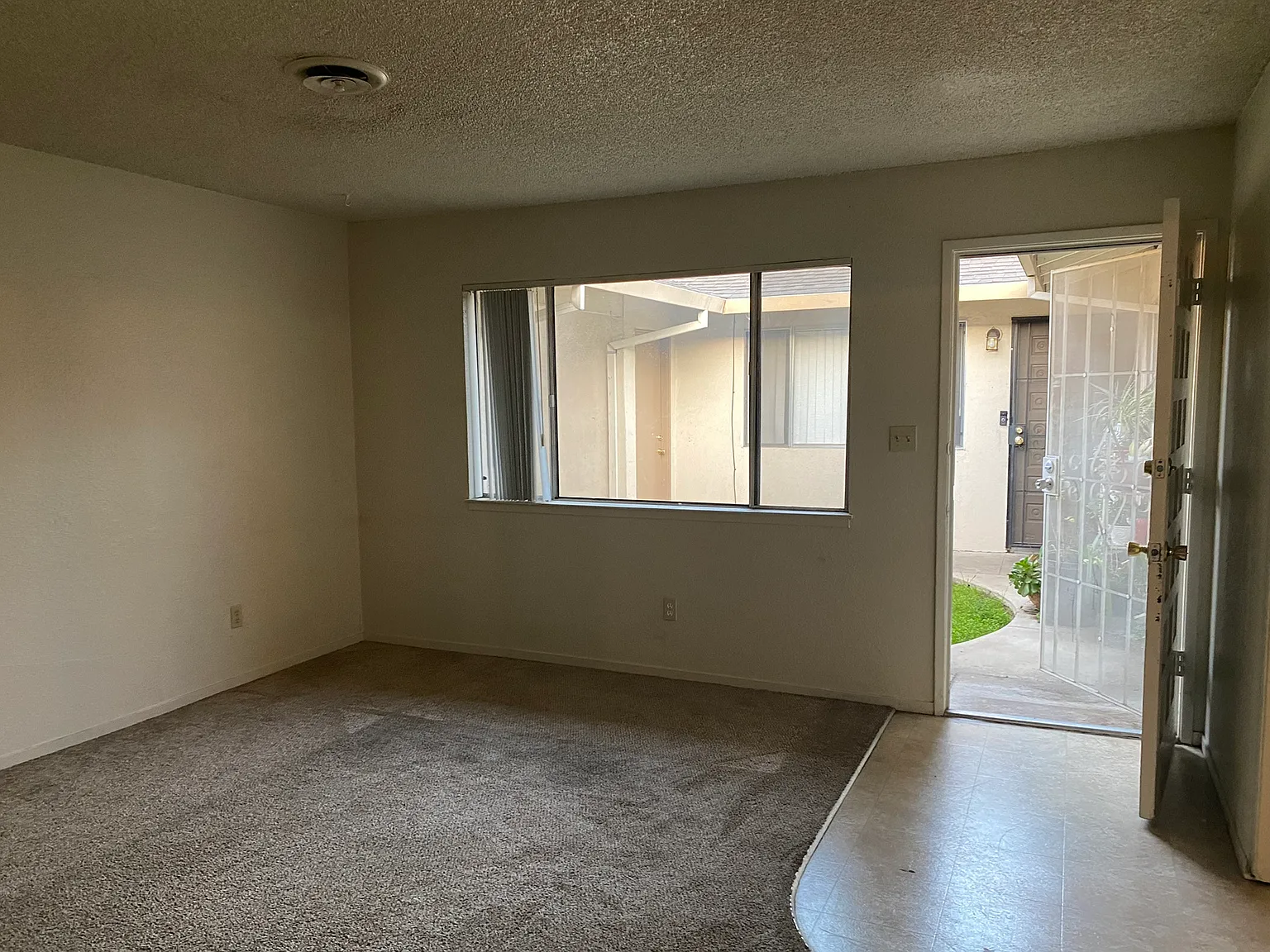 1720 Floyd Avenue - 1 — Photo 3
