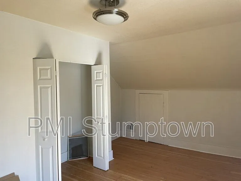601 S McLoughlin Blvd — Photo 8