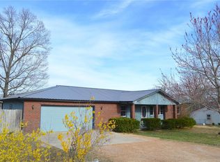 23720 Taffy Ln, Saint Robert, MO 65584