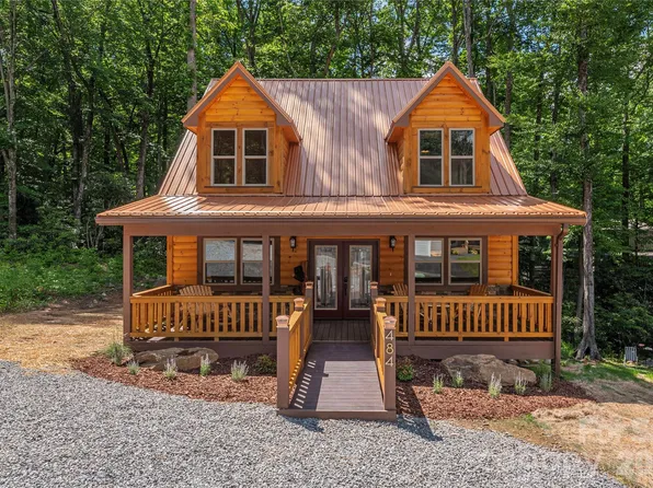 484 Twinbrook Ln, Maggie Valley, NC 28751