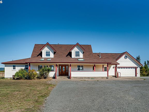 3rd image of 33195 Camas Swale Rd