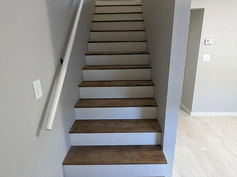114 Scofield Ave #111 — Photo 6