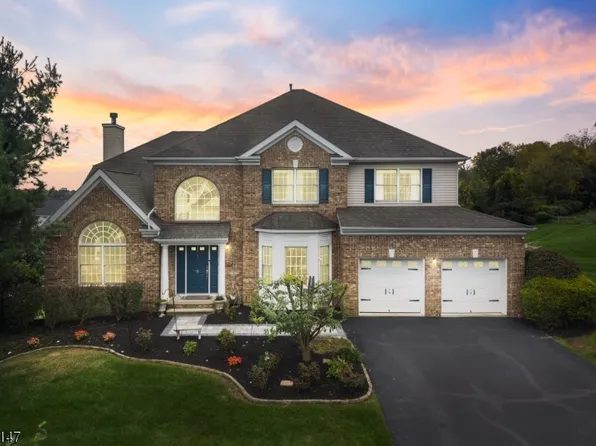 5 Mountain View Rd, Lopatcong Twp., NJ 08865