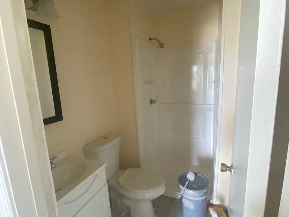 2nd image of 2245 Anvil Ln