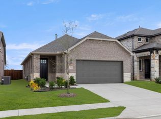 5915 Laurel Lake Ln, Pilot Point, TX 76258