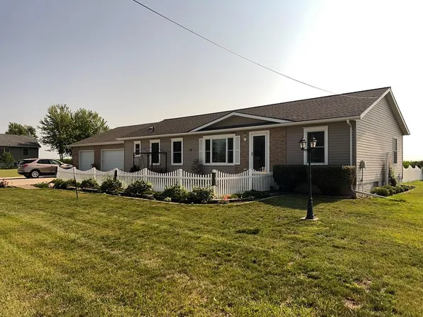 6030 Twin Lakes Rd, Manson, IA 50563