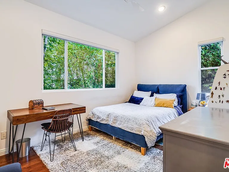 28927 W Beach Ln — Photo 22